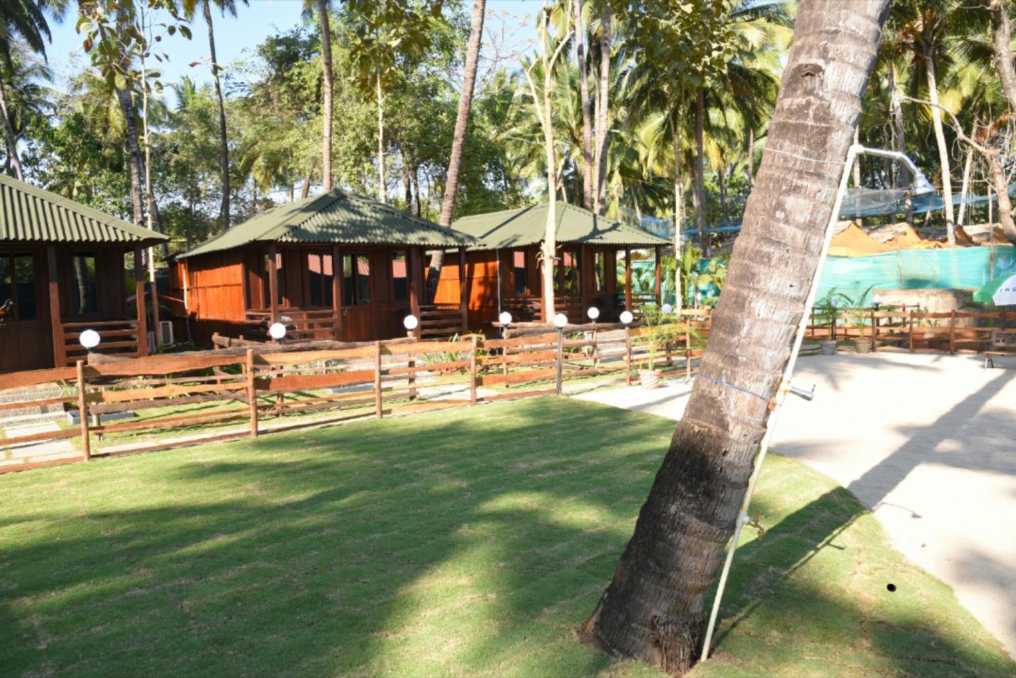 Club Palolem Resort Exterior photo