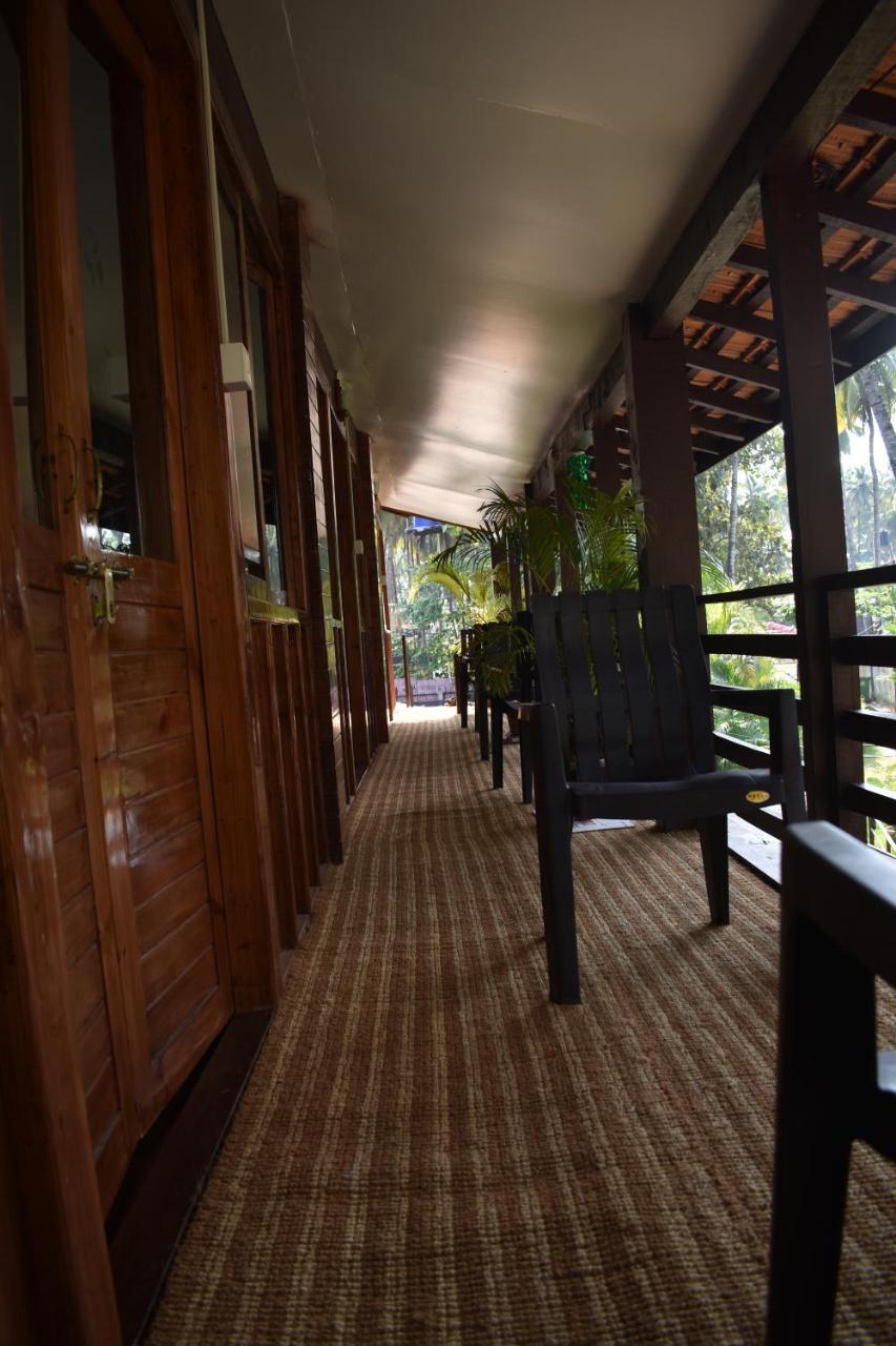 Club Palolem Resort Exterior photo