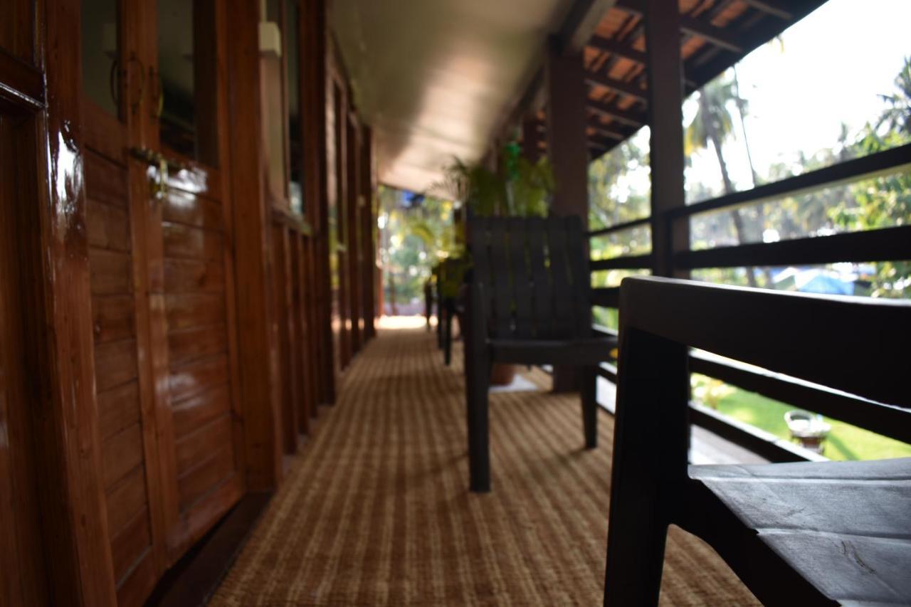 Club Palolem Resort Exterior photo